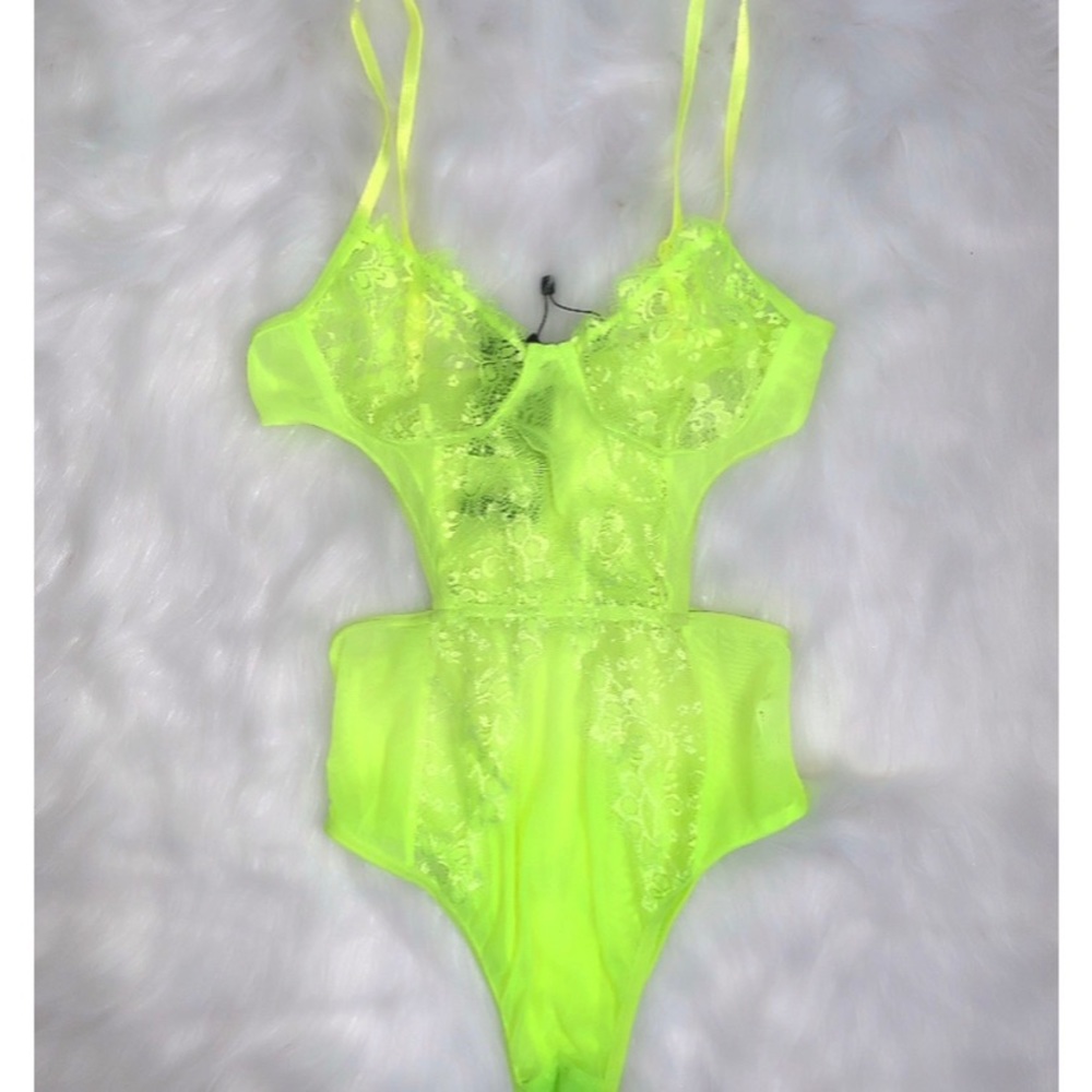 Lace body suit